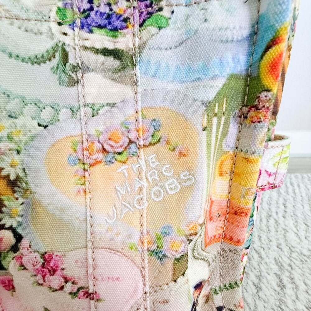 Marc Jacobs Cake Traveler Tote (Rare Find!) - Picture 6 of 9